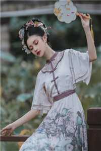 春山小全集小说