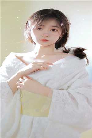 精品订婚当天,女友被锁在男助理家