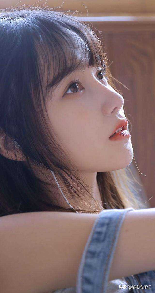 闺蜜跟黄毛结婚，我成背锅侠全集小说