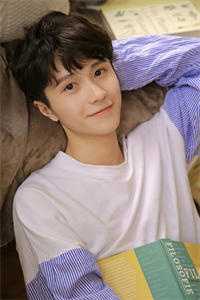 精品选集不就送他艘游艇，你闹什么