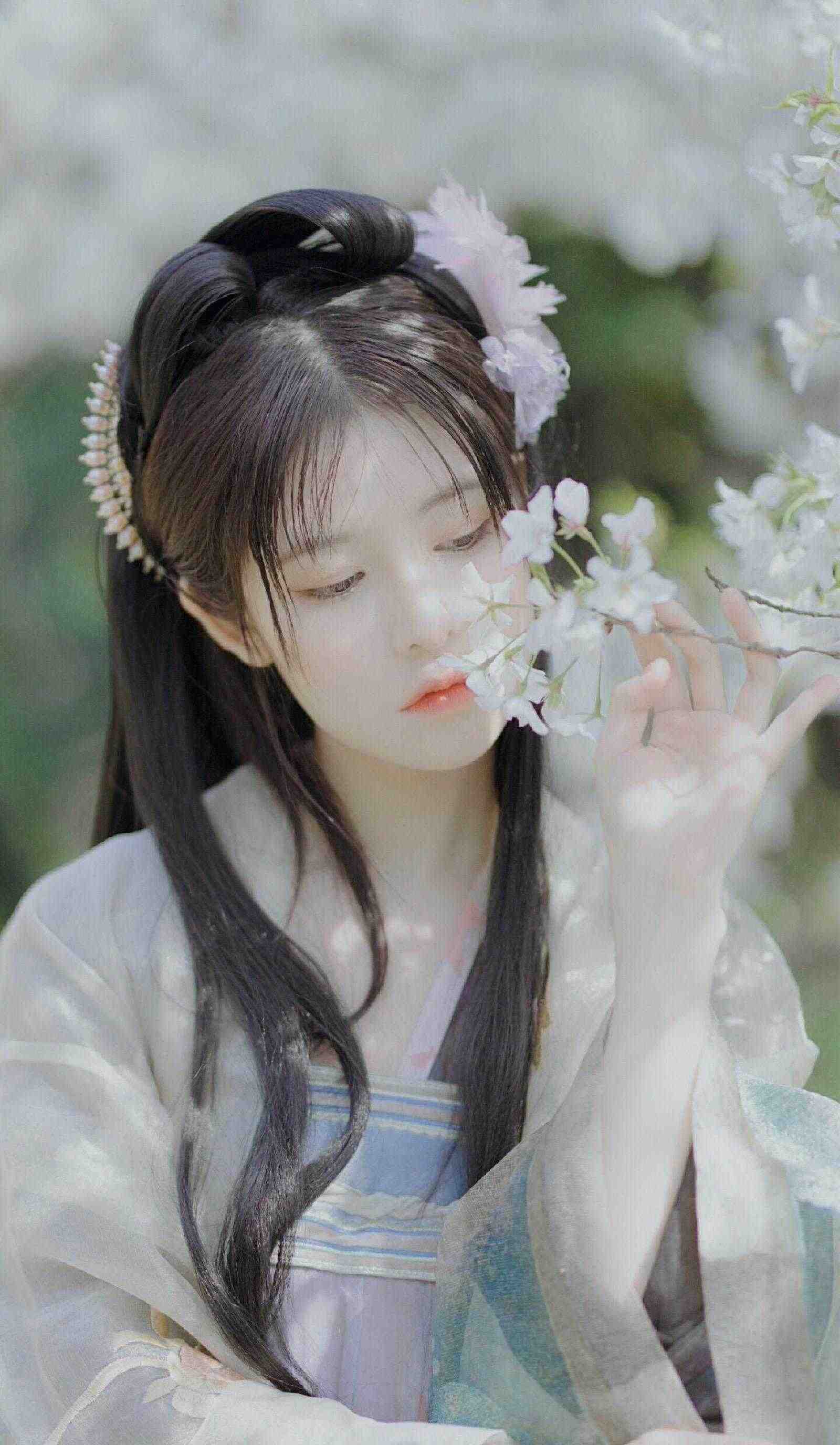 完整阅读潸然泪下