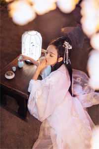 阅读全集儿子婚礼上,儿媳当众将我虐待毁容后