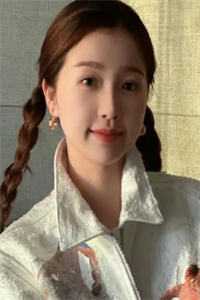 村医小神农主人公叫