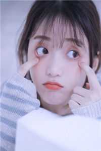 五岁的女儿跪着求我不要送她去上学后什么小说