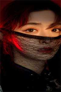 等风吻云雾男女主人公