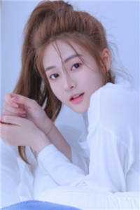 老婆给初恋买法拉利主角是