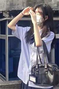 家徒四壁:女教授向我求婚什么小说