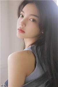 投喂流放罪臣后，她被迫现形了畅销