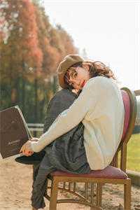 丈夫每次碰我，都会给秘书转账补偿无删减版