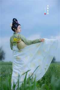 八零小寡妇孕肚回归后，禁欲顾少心慌了主人公叫