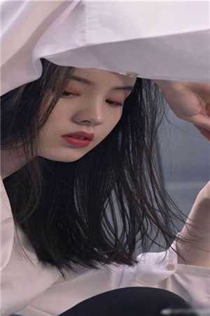 勾她入怀，世子半夜求姻缘主人公叫