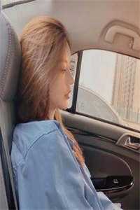 穿越废材少女：我靠躺平做新型大佬已完结版