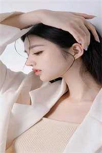 末世前囤货：没钱也不怕，我有外挂0元购姜诺于若华全局