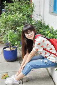 与老板闪婚后的日常全文下载