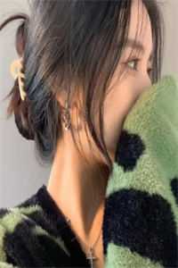 癫狂王妃太撩人，王爷日日掐腰哄小说