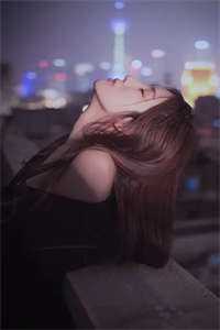 一生痴爱尽荒芜是什么名字