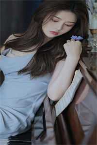 未婚妻和白月光拍婚纱照后，她追悔莫及免费阅读