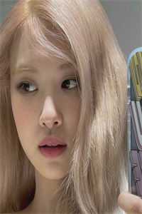 我死后，前男友把双胞胎妹妹当成我免费看