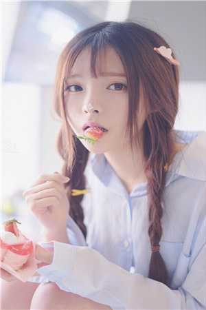 穿成废柴圣子,女帝哭着要嫁我无弹窗