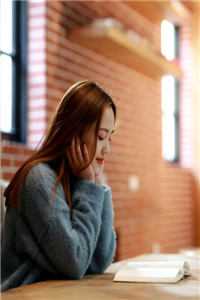 官场：草根逆袭之路男女主人公