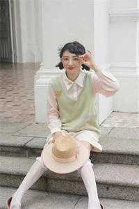 和渣男分手后嫁给了他小叔子慕容展辰柒爷