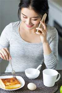 旧爱已成空裴逸裴时