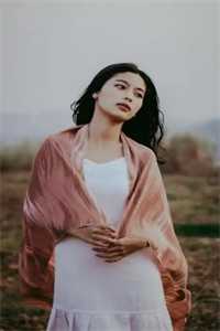 开局成了美女总裁的契约男友叶帆冯月盈