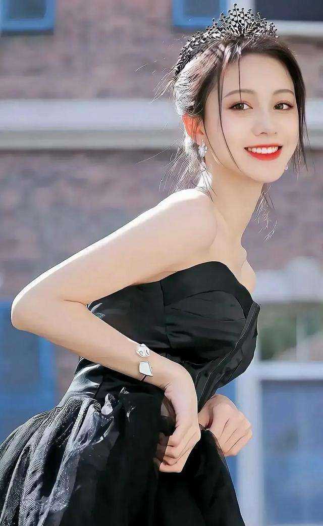 让你代管木叶,全都超越火影了?佐助卡卡西