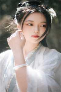 她靠算命称霸豪门鹿宝儿秦北也