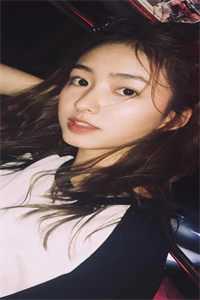 刘贱妹刘小雨写的小说主动找人贩子被送入大山后，我杀疯了