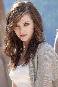 被妹妹掉包兽蛋后，我成了万凰之王。桑宁凤玄