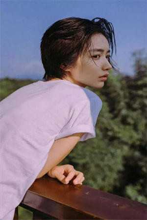 开着房车去古代逃荒冷欣然晏守诚