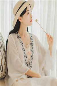 谢诗遥张泉裁掉我之后，女董事长跪求我回去小说全文免费阅读