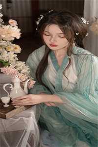 周梓青玉婵写的小说离异后，婆媳二人的璀璨新生