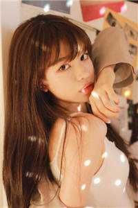 秦铭铃音写的小说女帝在上，穿越者他真的很迷人