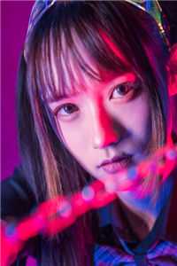 乔吟谢遇安写的小说舔狗三年半，系统说我攻略错对象