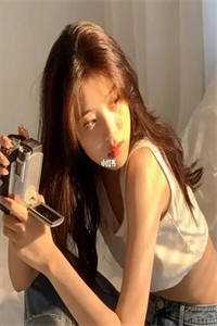 俞子美周念孝写的小说七零厂花觉醒后，离婚走向新时代