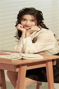 朱唇轻启吻芳华顾弈深柳若雪全章节小说