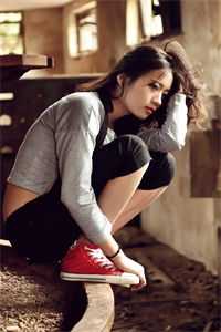 人前乖软人后翻脸，冷面老公陪我演:乔软傅寒沉小说