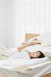 长跑八年，婚礼现场她奔向白月光结局+番外