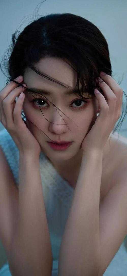 莲心「婉儿的小说红杏出不了墙阅读