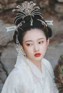 江叶伟何云露的小说破镜岂能再重圆