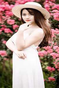 陈启徐露绑定软饭系统，每天让女神花钱小说全文免费阅读