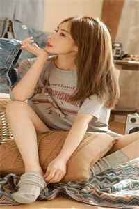 楚凌虞朝的小说成傀儡皇帝后，我靠实力夺回实权