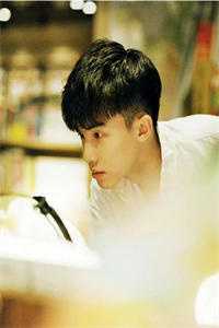 春节旅游，闺蜜坑我去国外全文小说夏冬冬张若云最新章节