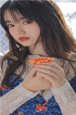 周董陈圆圆的小说女儿被霸凌住院后，我拨通首长电话求助小说阅读