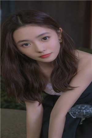 秦秋程毅大四实习,我和集团千金一见钟情了小说