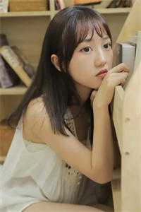 凌晨，她抱着女儿去洗胃全文免费