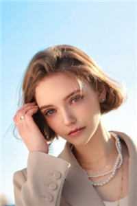 好兄弟变身白毛少女，我把她收了夏俞冬灵全文小说