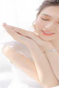 裴西情段枭林穿成万人嫌，漂亮炮灰被反派强充小说